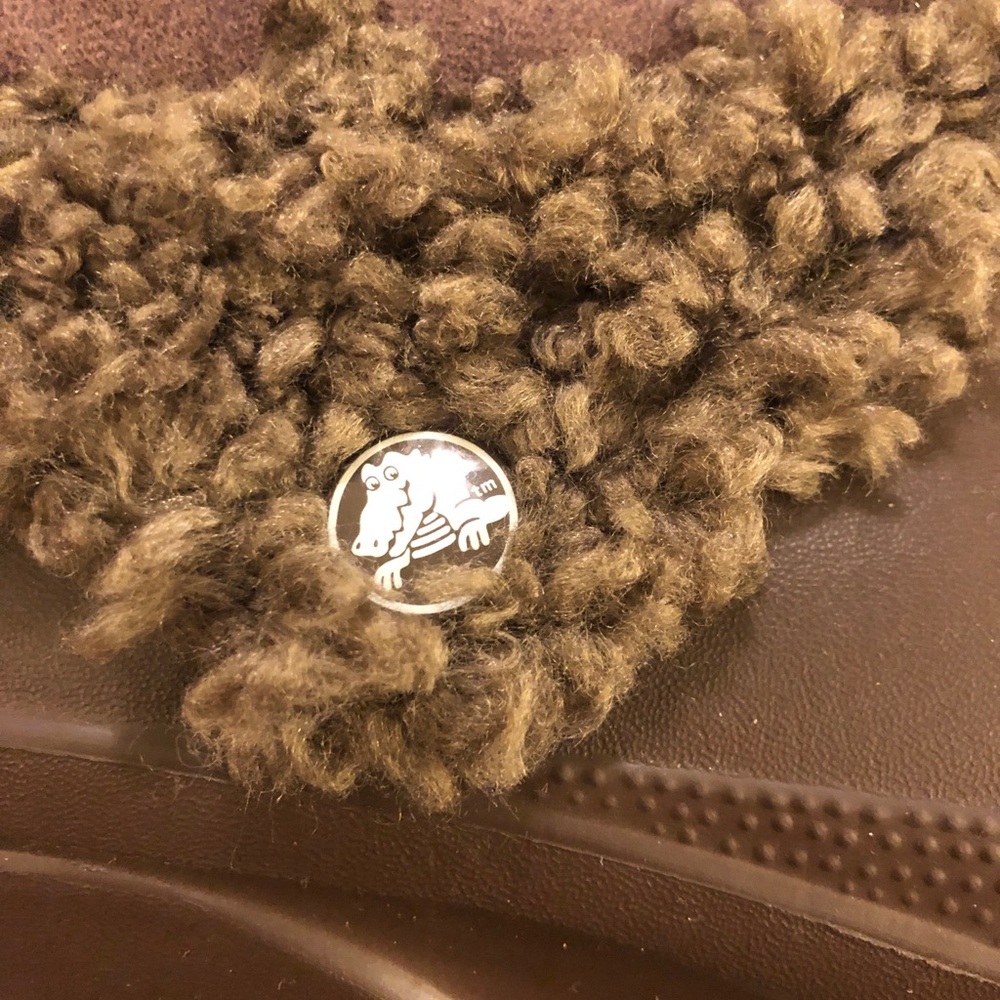 CROCS Dark Brown Fuzzy Lined Boots - Picture 6 of 8